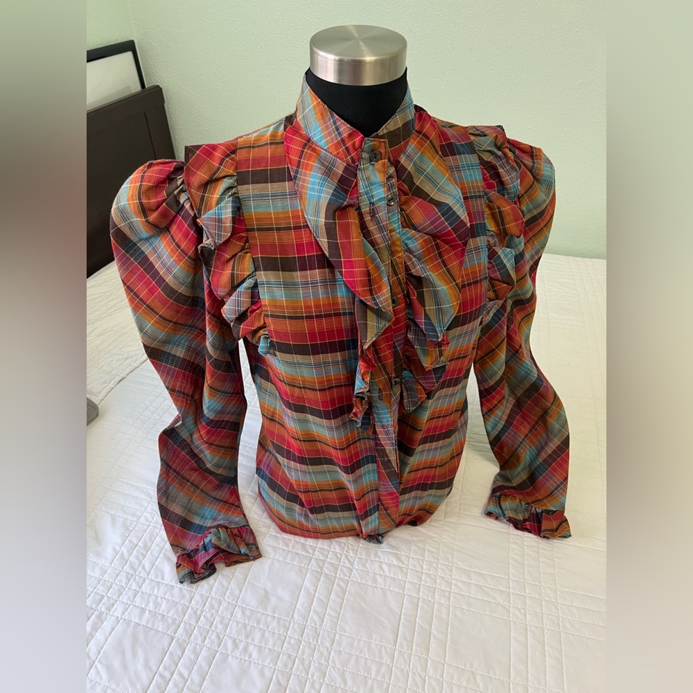 Amazing vintage button down shirt